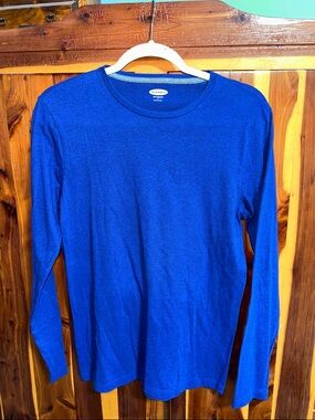 Old Navy Long-Sleeve Crew Neck Shirt